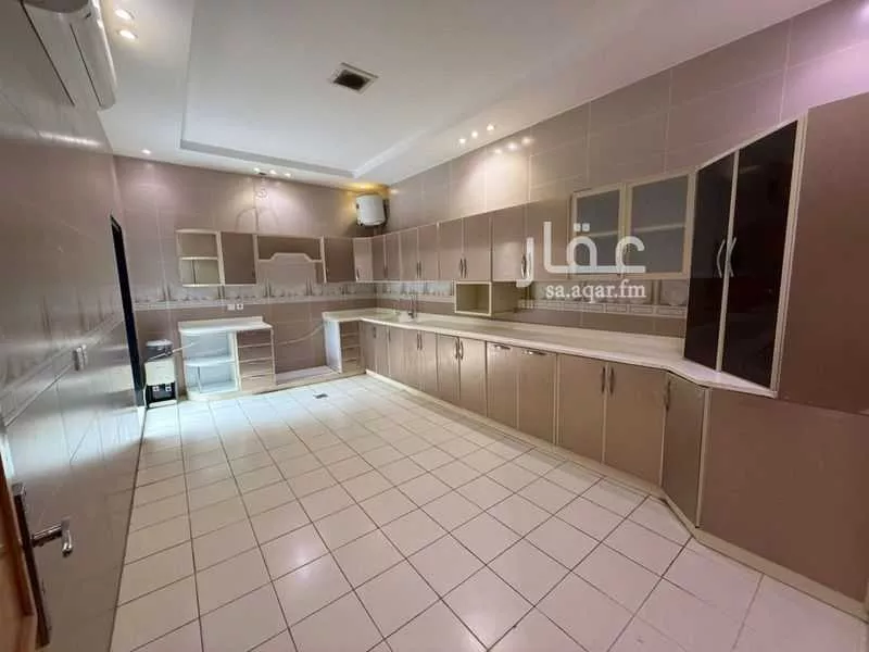 دور 3 غرف في العارض 2