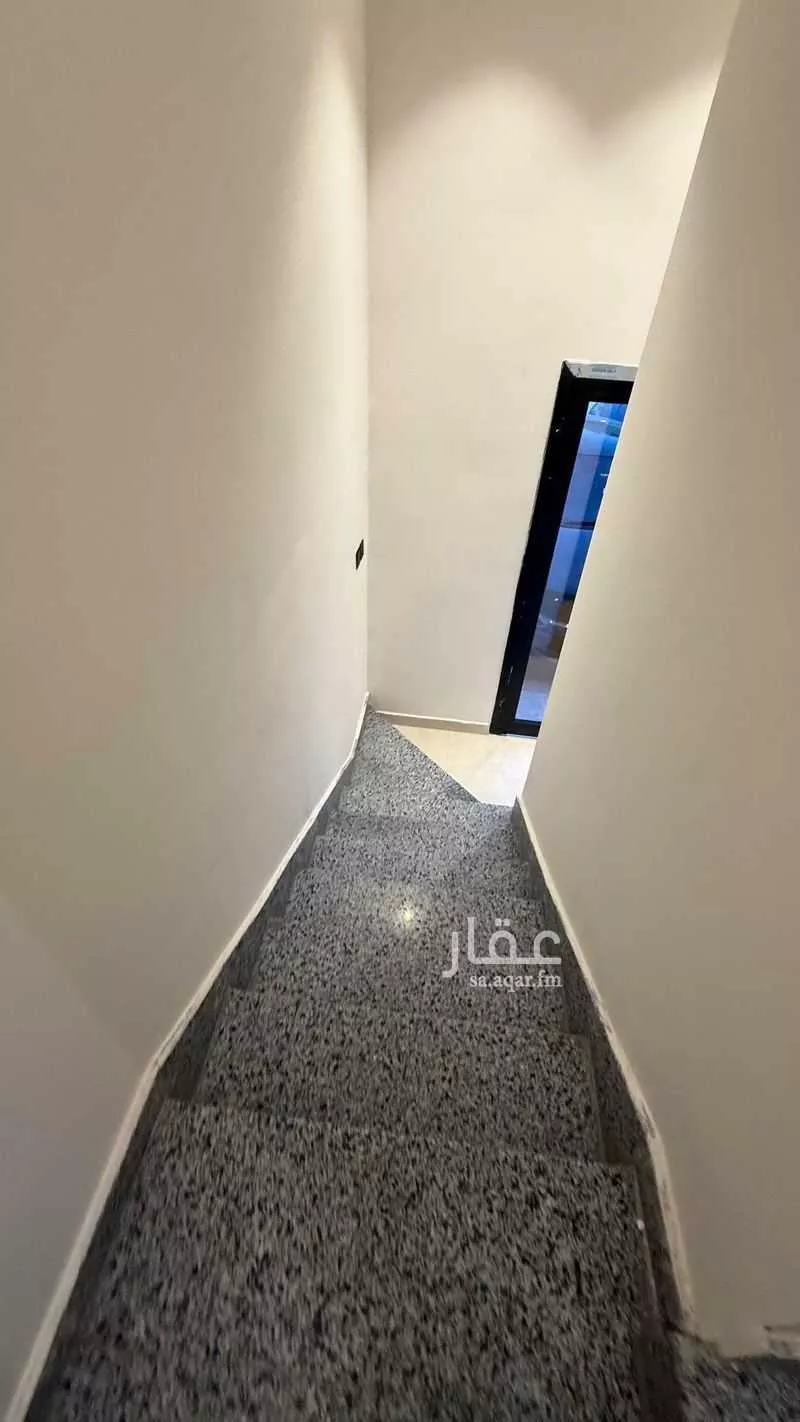3 bedroom floor in Al Rimal 5