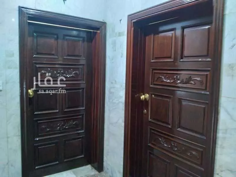 شقة 5 غرف في الصفا 11