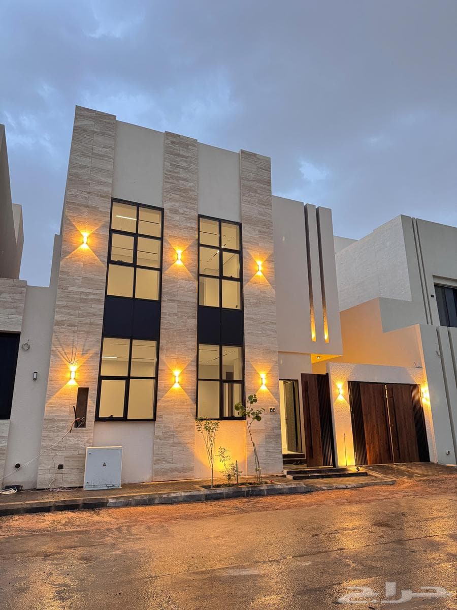 8 bedroom villa in Al Mahdiyyah 1