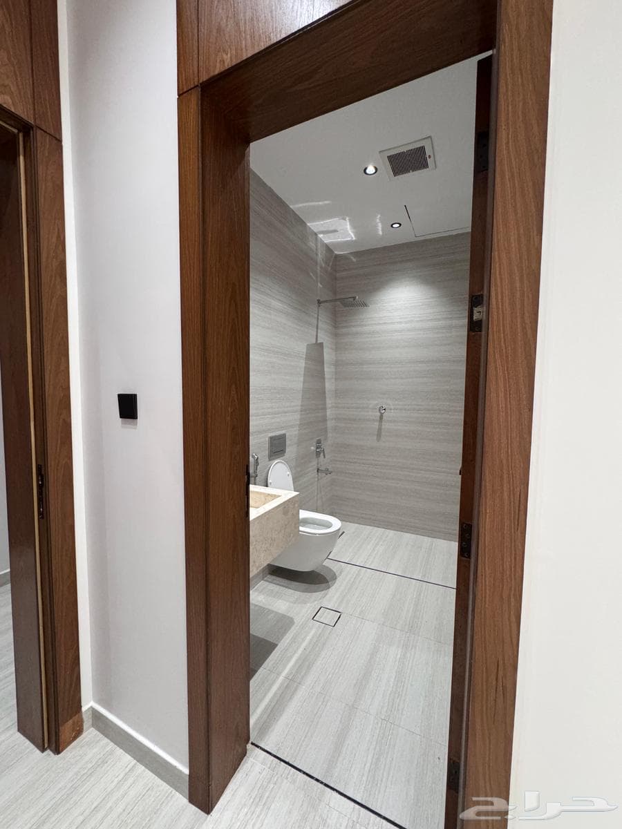 8 bedroom villa in Al Mahdiyyah 14