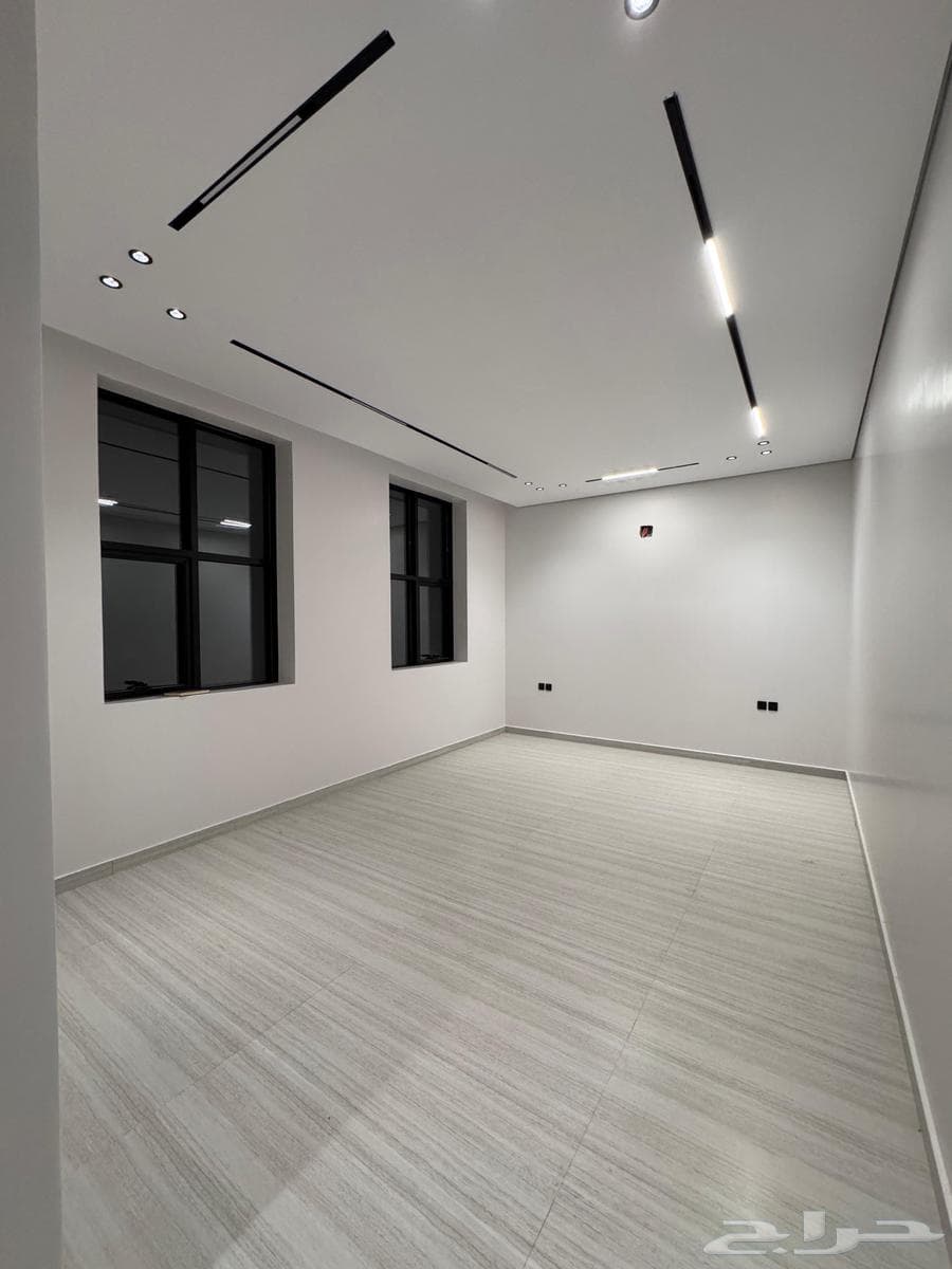 8 bedroom villa in Al Mahdiyyah 4