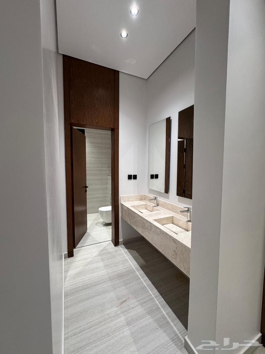 8 bedroom villa in Al Mahdiyyah 5