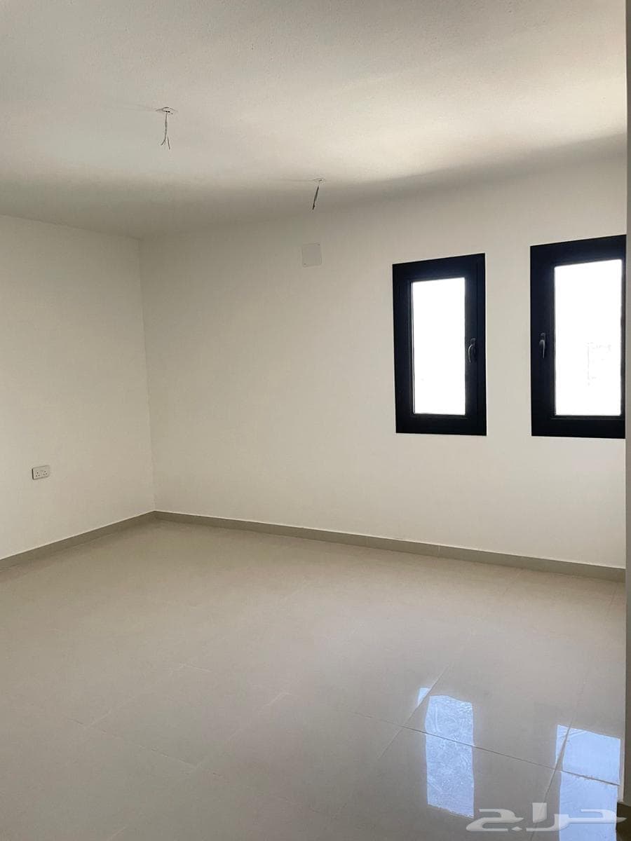 فيلا 7 غرف في نمار 12