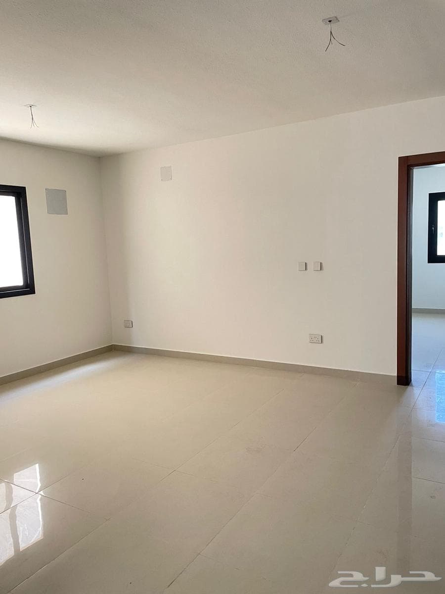 فيلا 7 غرف في نمار 6