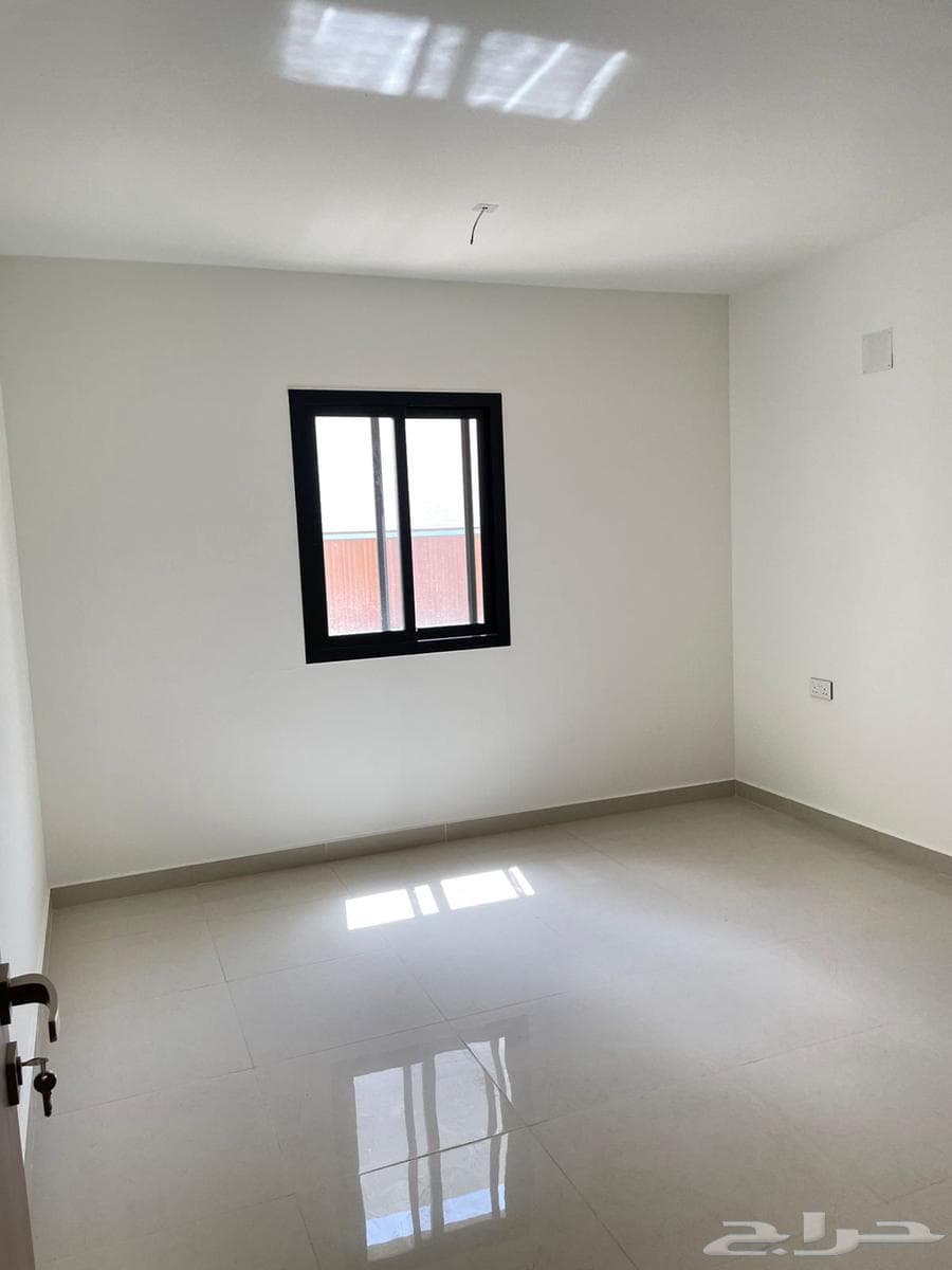 فيلا 7 غرف في نمار 10