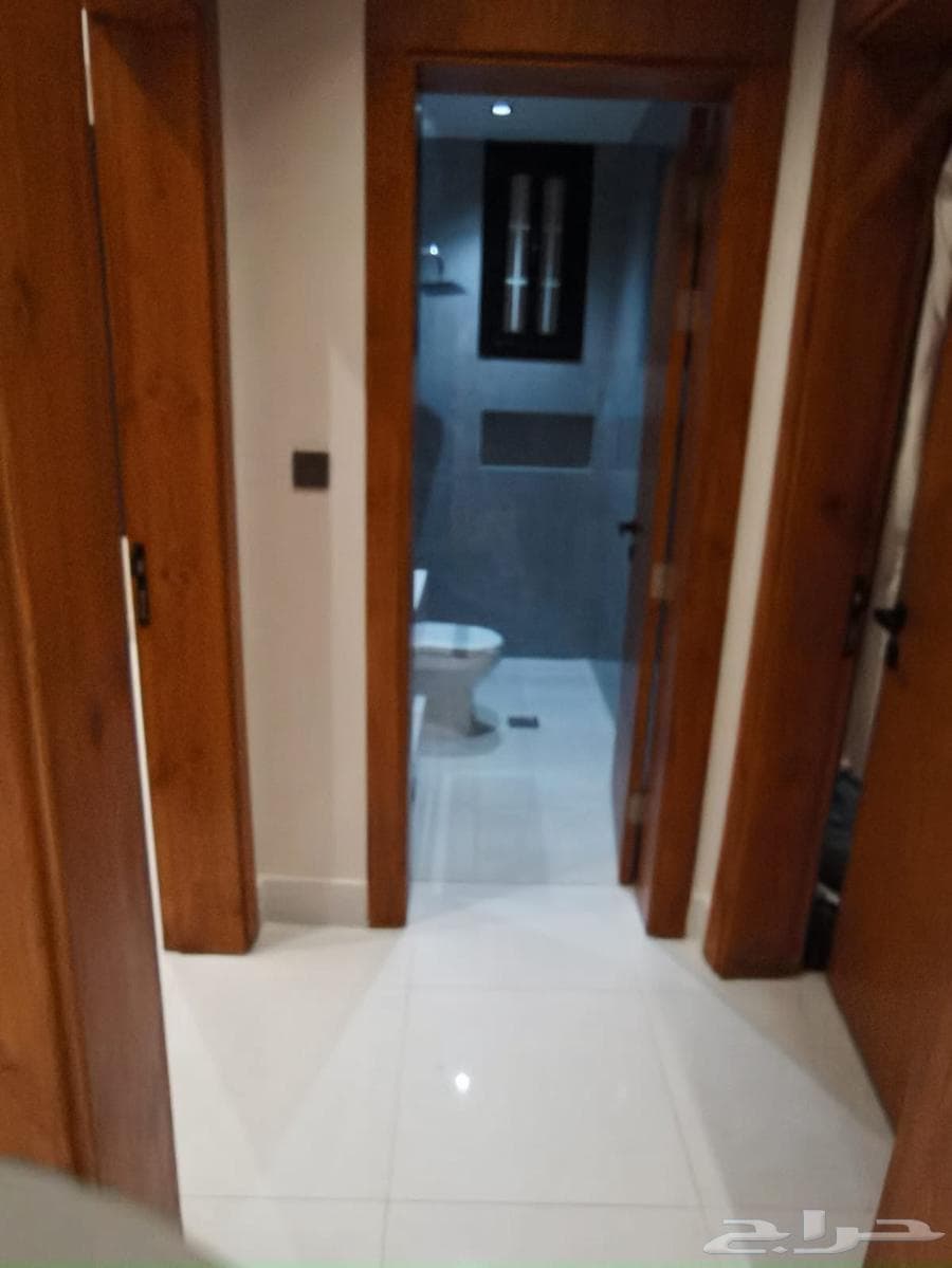 شقة 3 غرف في الروضة 6