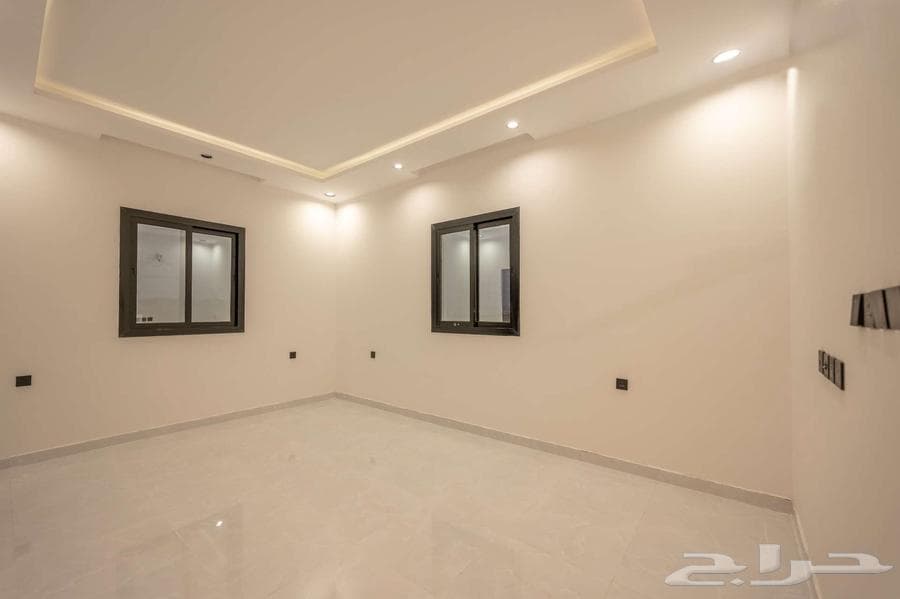 فيلا 6 غرف في الصفوة 8