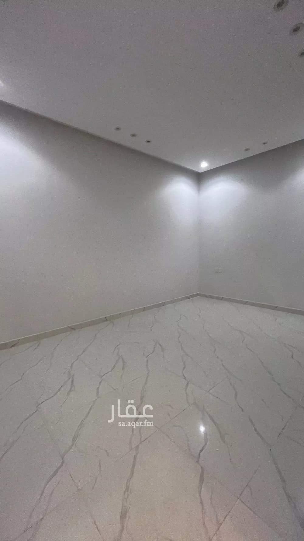 شقة 4 غرف في بدر 12