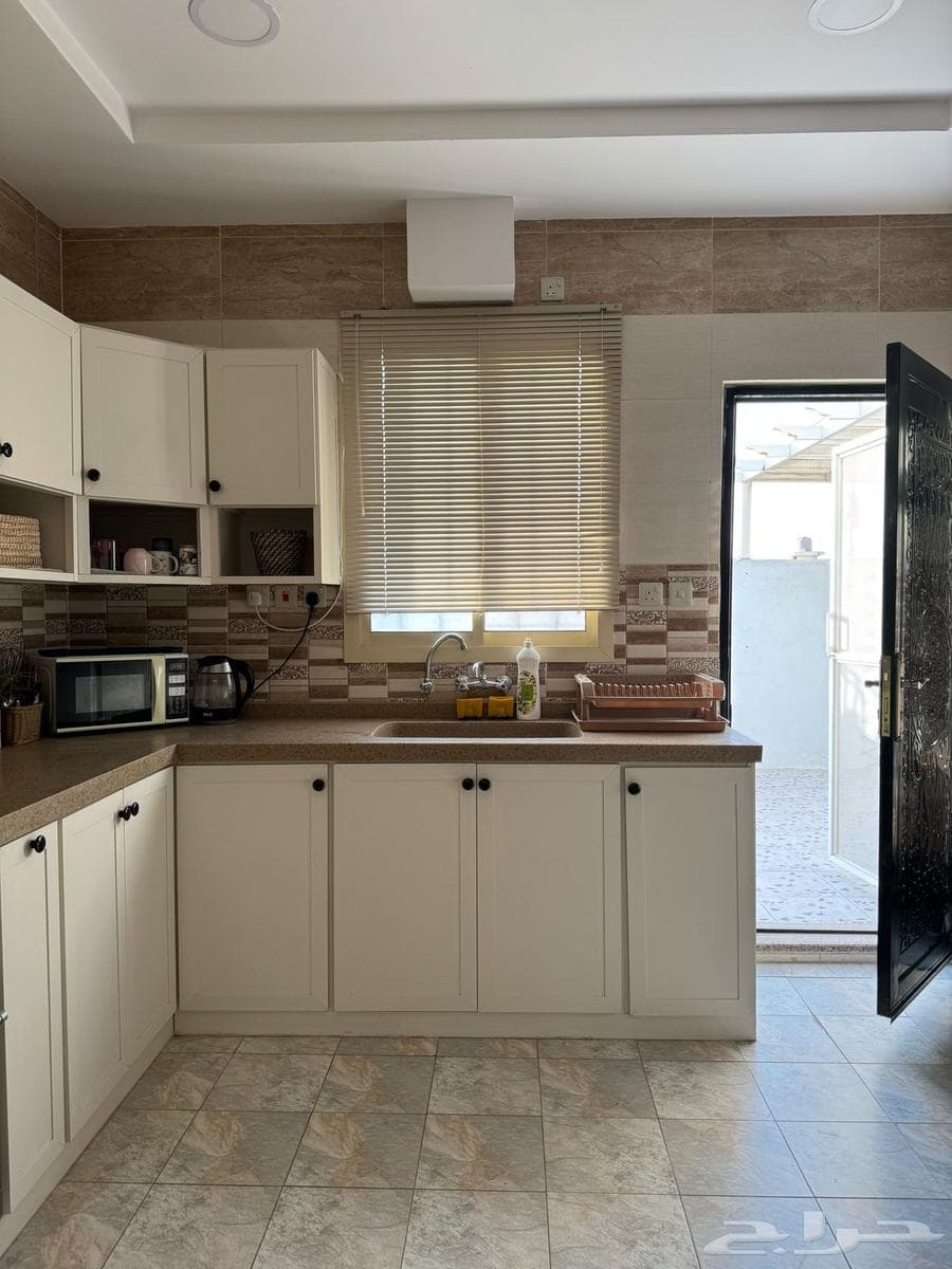 شقة 2 غرف في النور 5