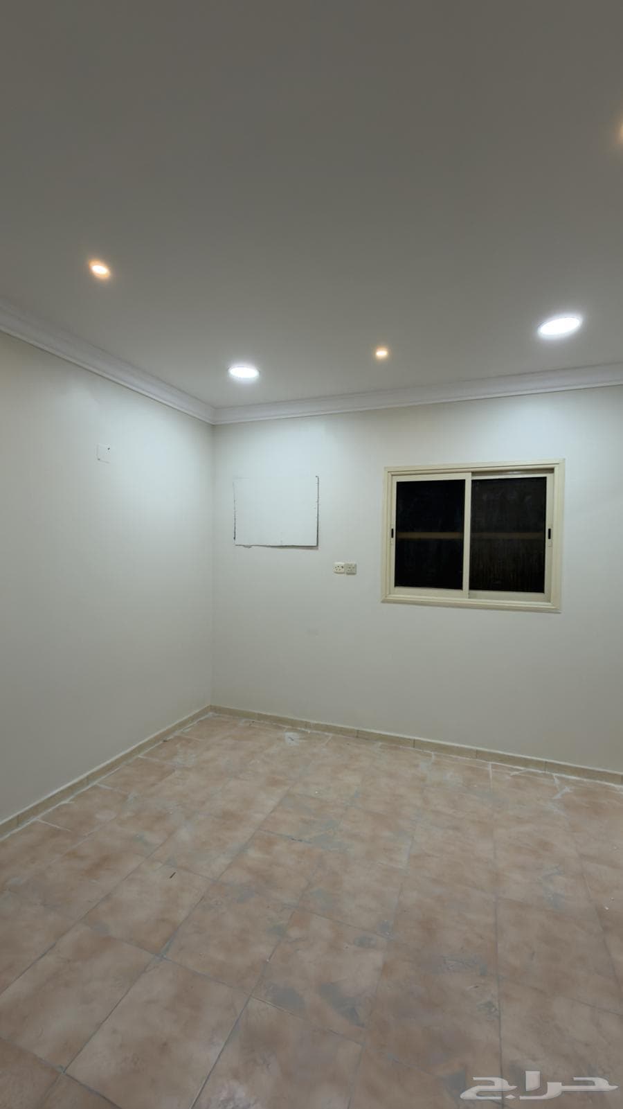 شقة 1 غرف في عين نجم 4