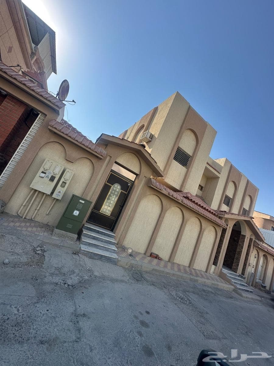 4 bedroom villa in Uhud 1