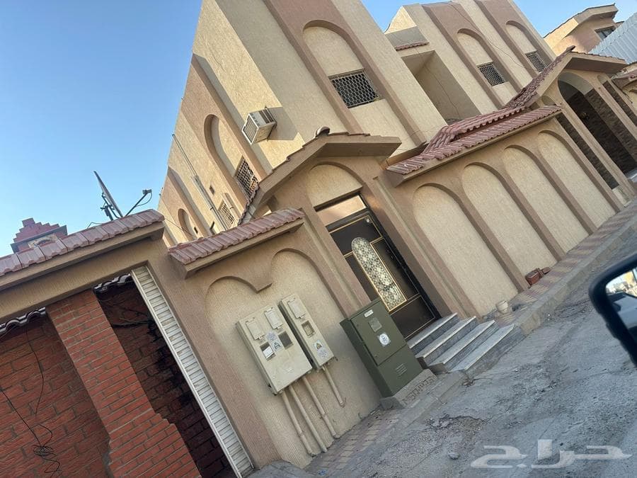 4 bedroom villa in Uhud 3
