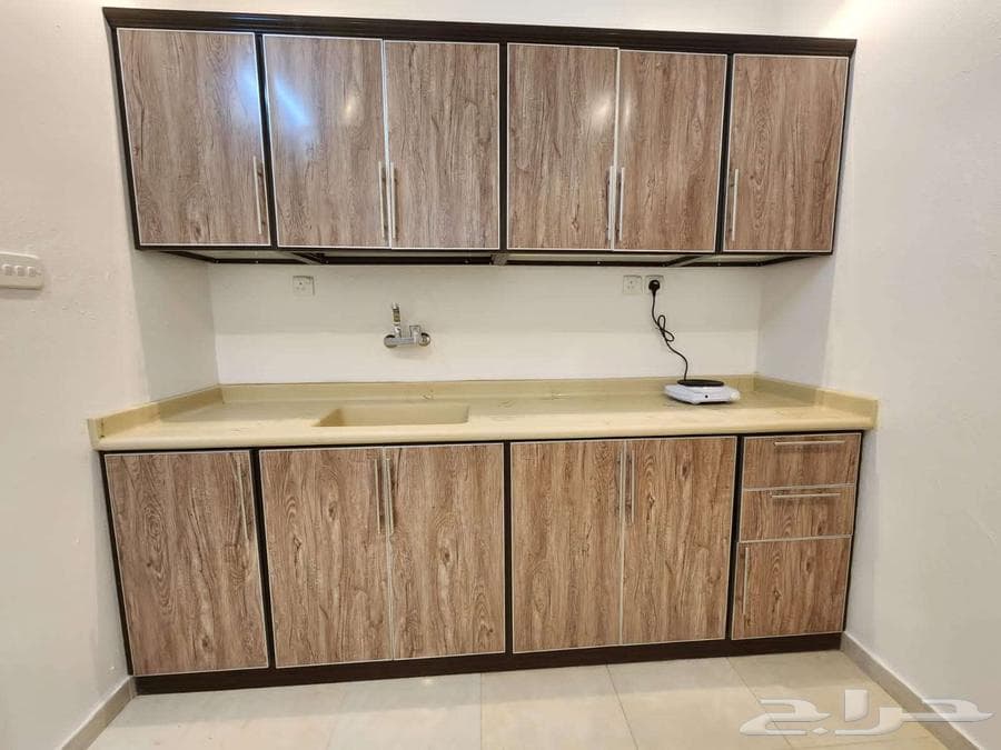 شقة 50 غرف في الظاهرة 8