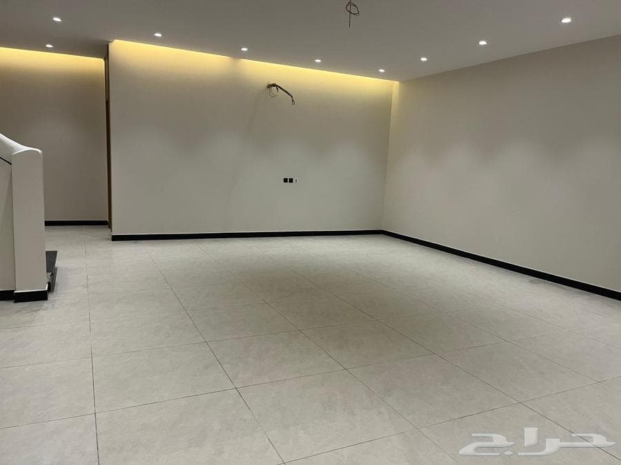 فيلا 7 غرف في نبلاء 4