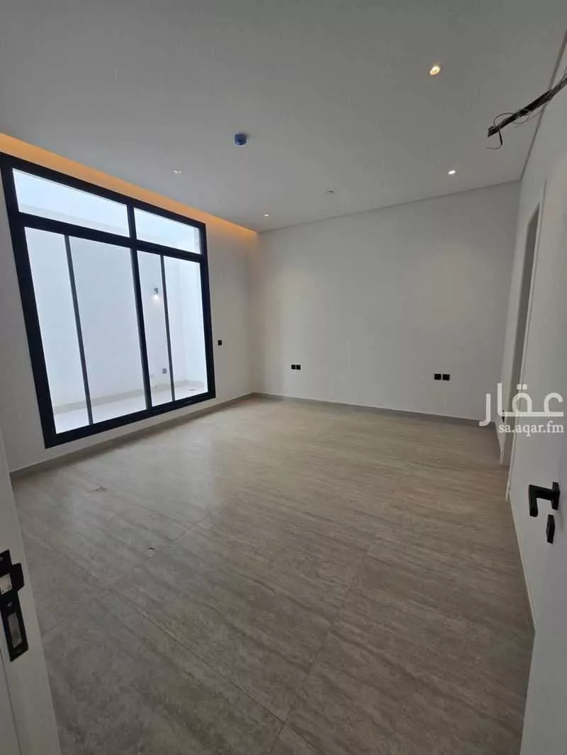 شقة 3 غرف في العقيق 2