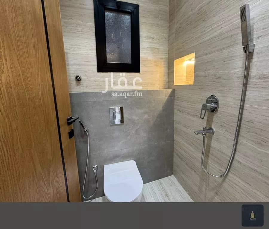 عمارة 535 م² في الملك فهد 12