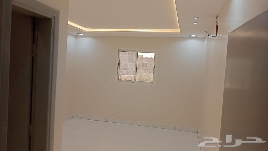 شقة 4 غرف في السعادة 2