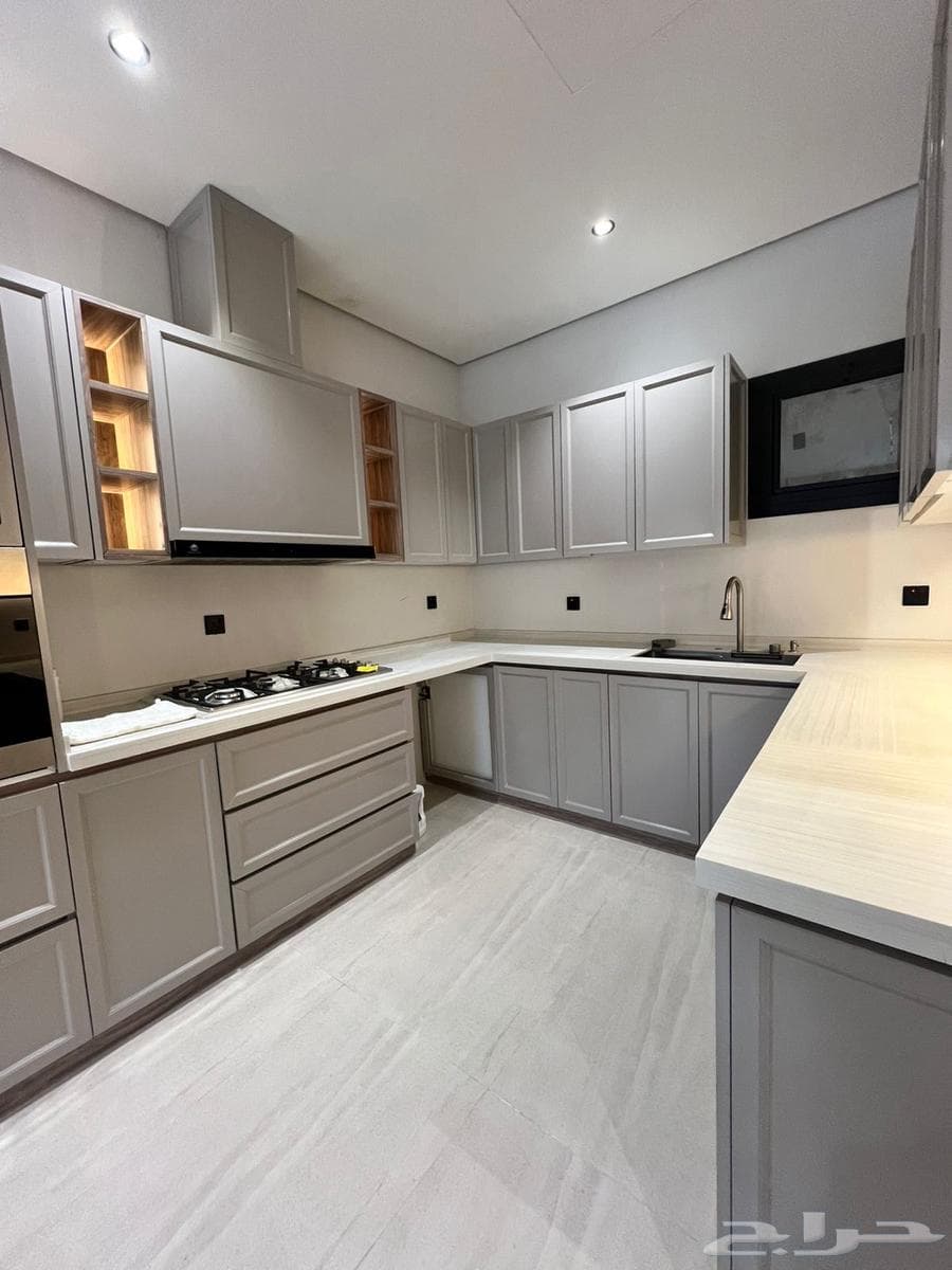 3 bedroom apartment in Al Munsiyah 8