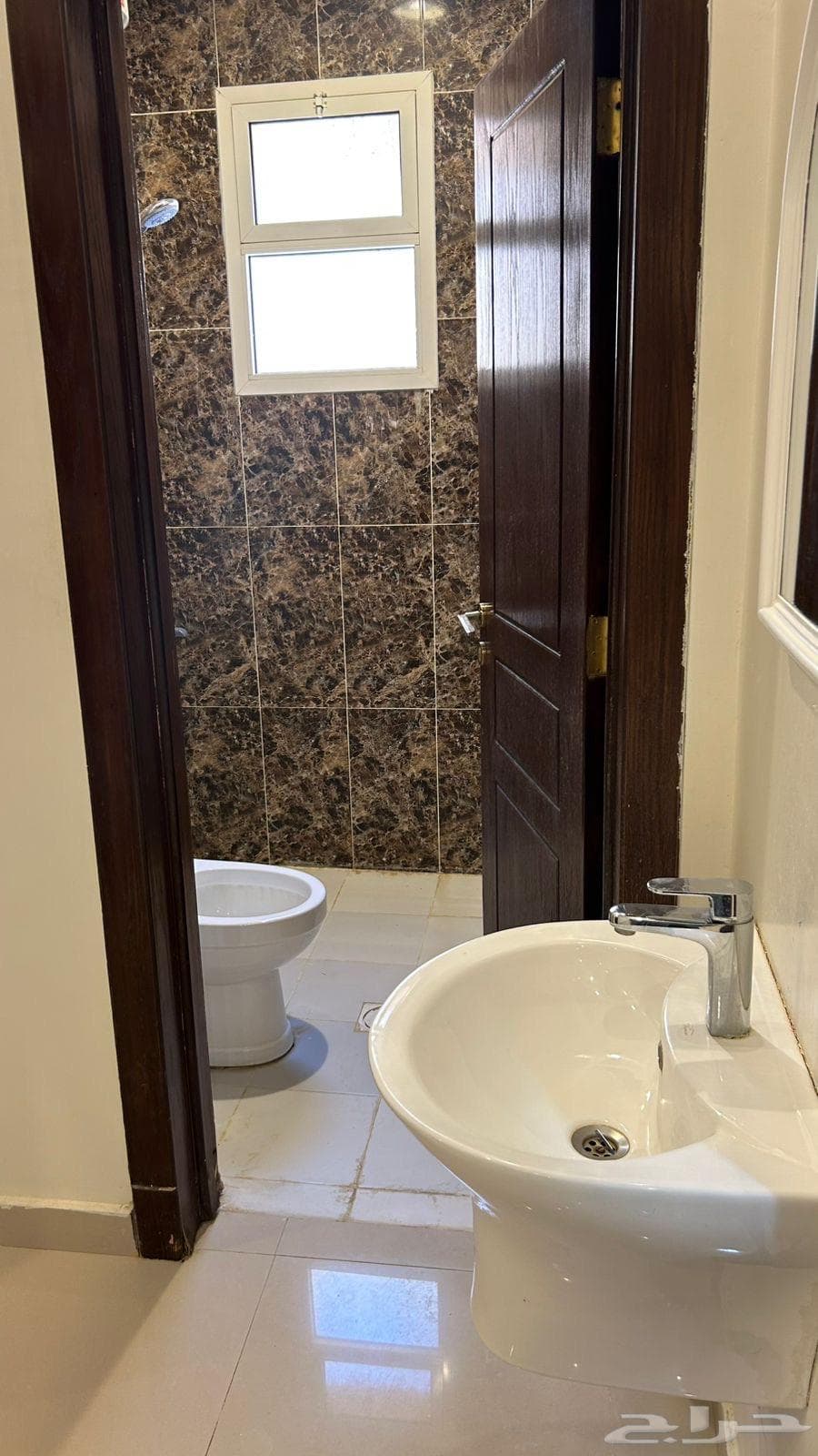 شقة 3 غرف في الرمال 1