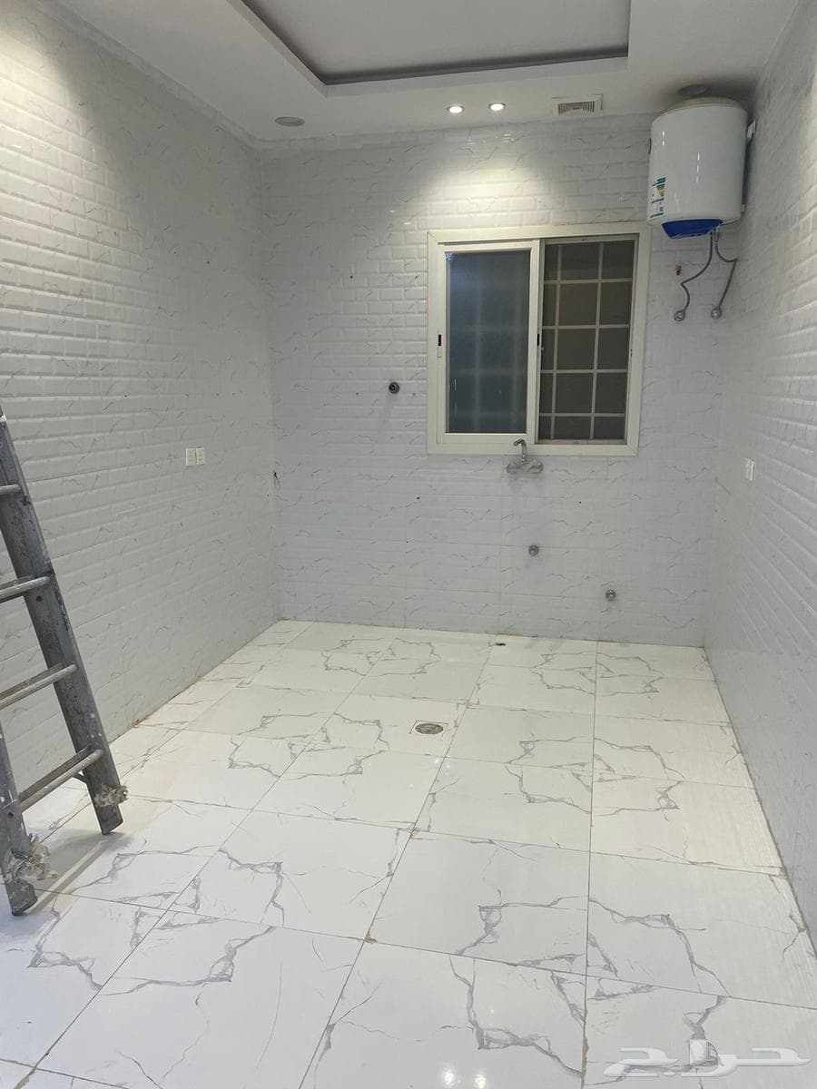 شقة 4 غرف في الرمال 6