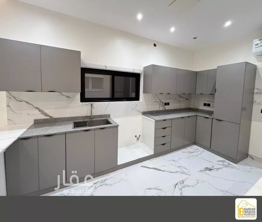 4 bedroom floor in Al Narjis 18