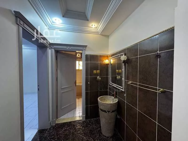 شقة 7 غرف في المروة 21