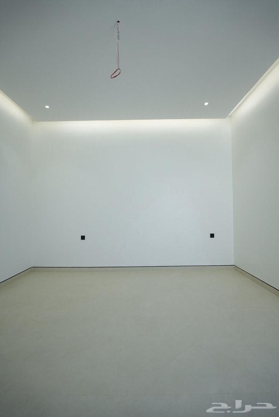 شقة 3 غرف في المرجان 2