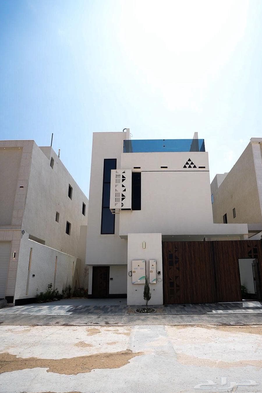 شقة 3 غرف في المرجان 8