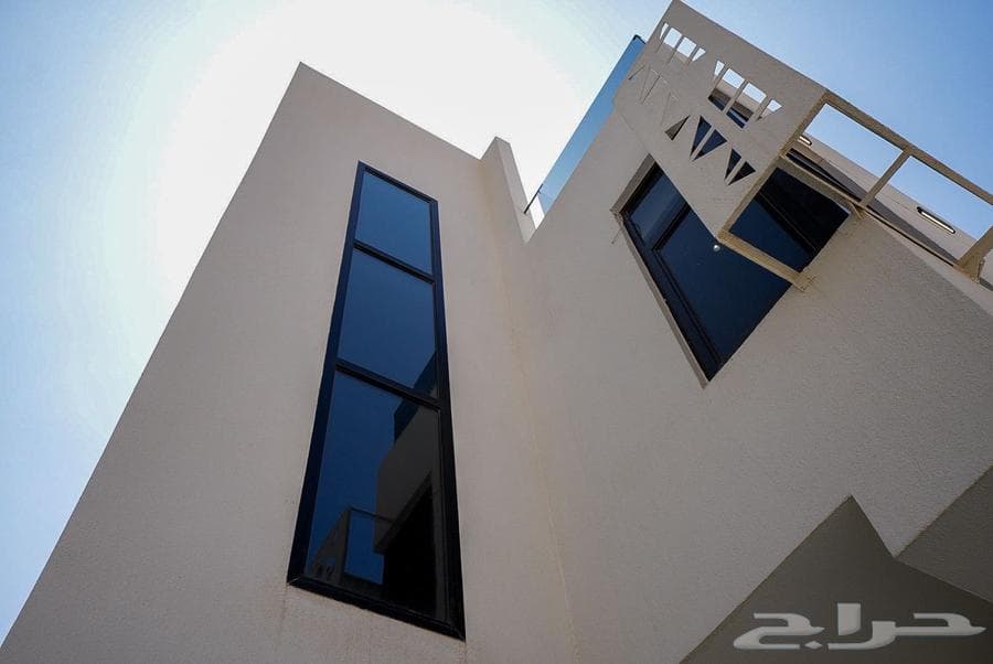 شقة 3 غرف في المرجان 9