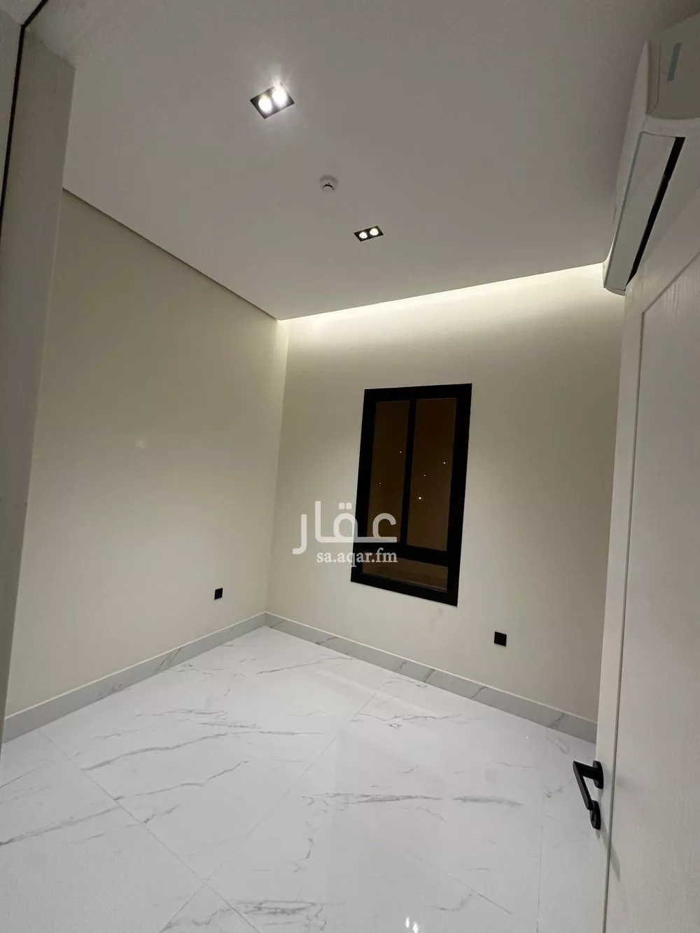 شقة 2 غرف في العارض 4