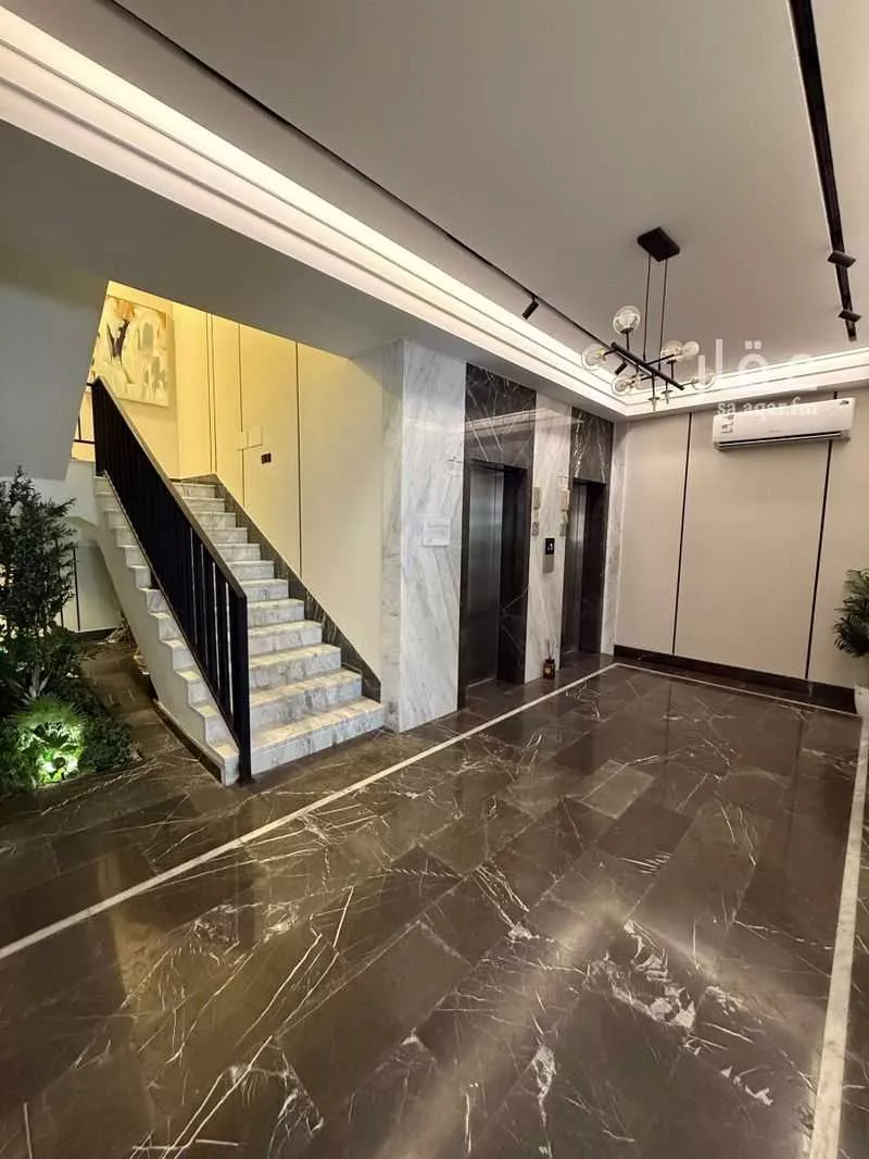 5 bedroom apartment in Al Salamah 1