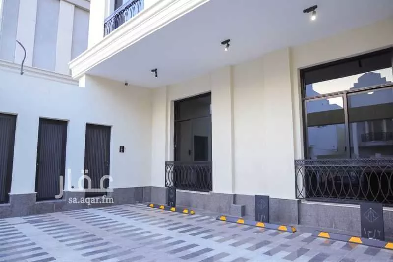 3 bedroom apartment in Al Yaqout 6