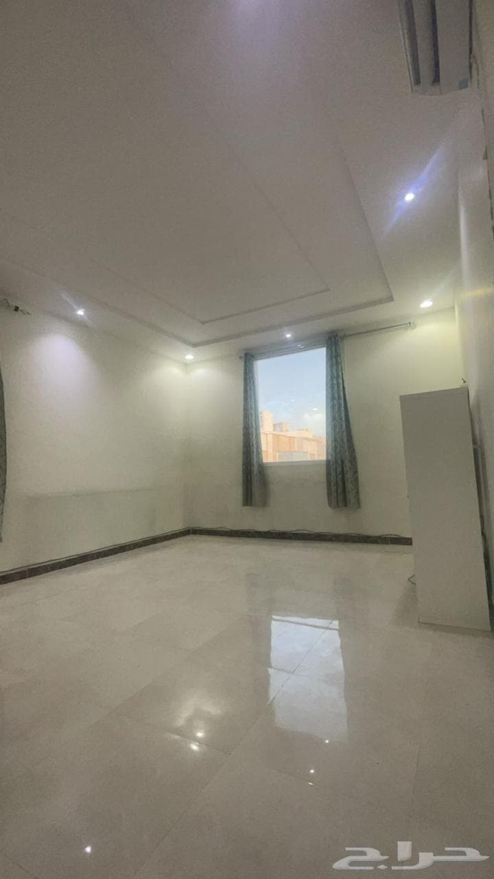 فيلا 10 غرف في الرمال 4