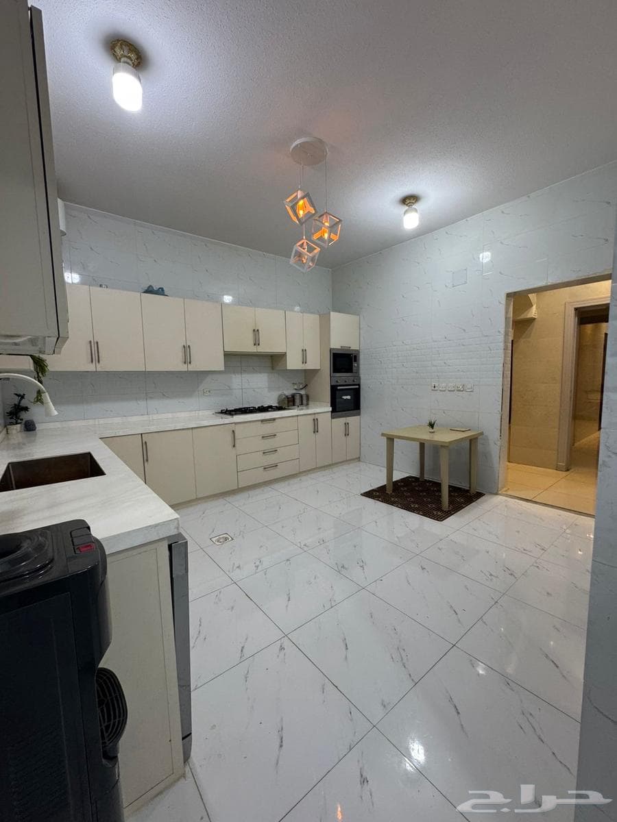 فيلا 5 غرف في بدر 7