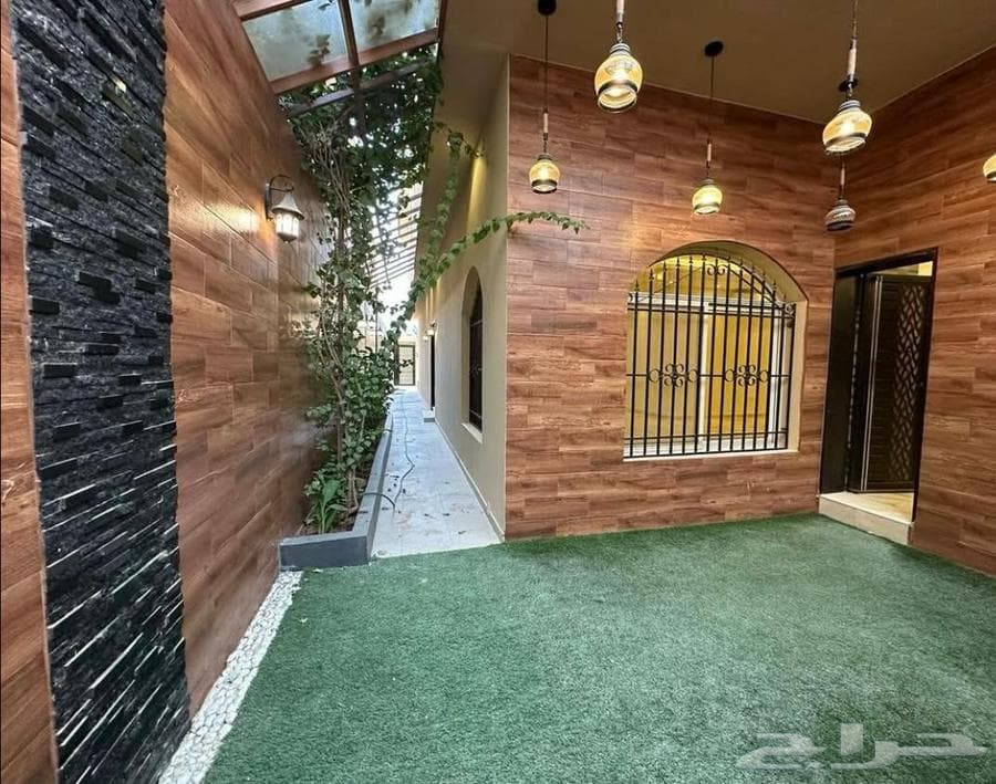 فيلا 7 غرف في العارض 1