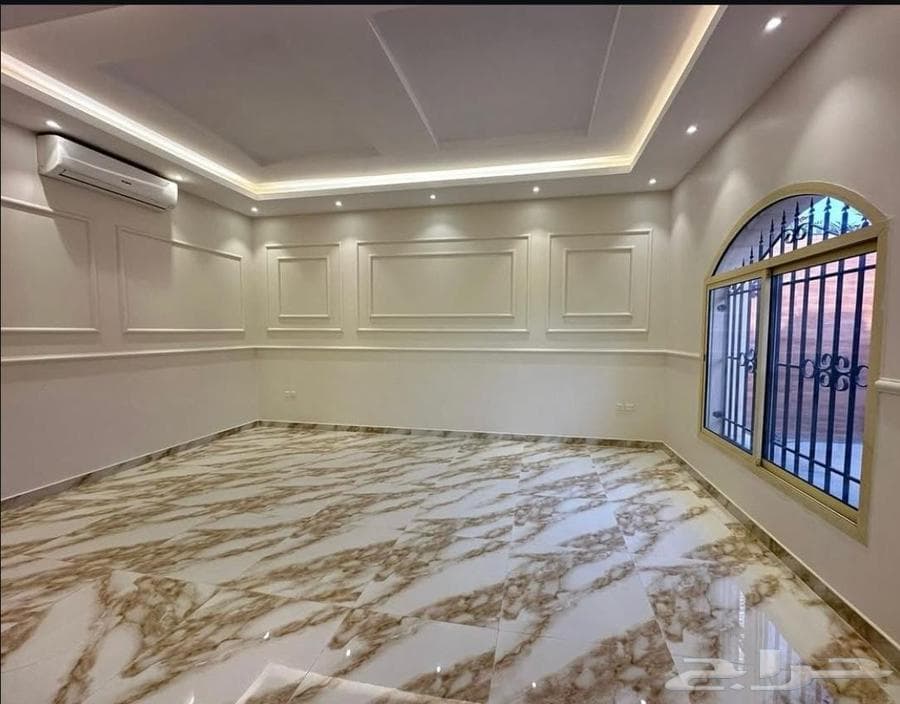 فيلا 7 غرف في العارض 3