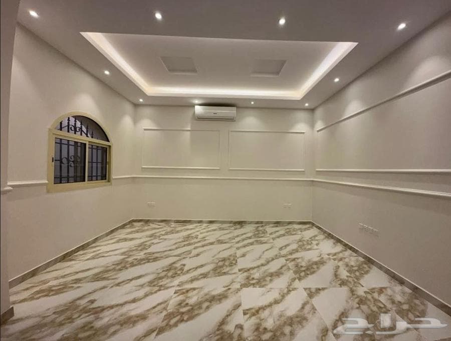 فيلا 7 غرف في العارض 5