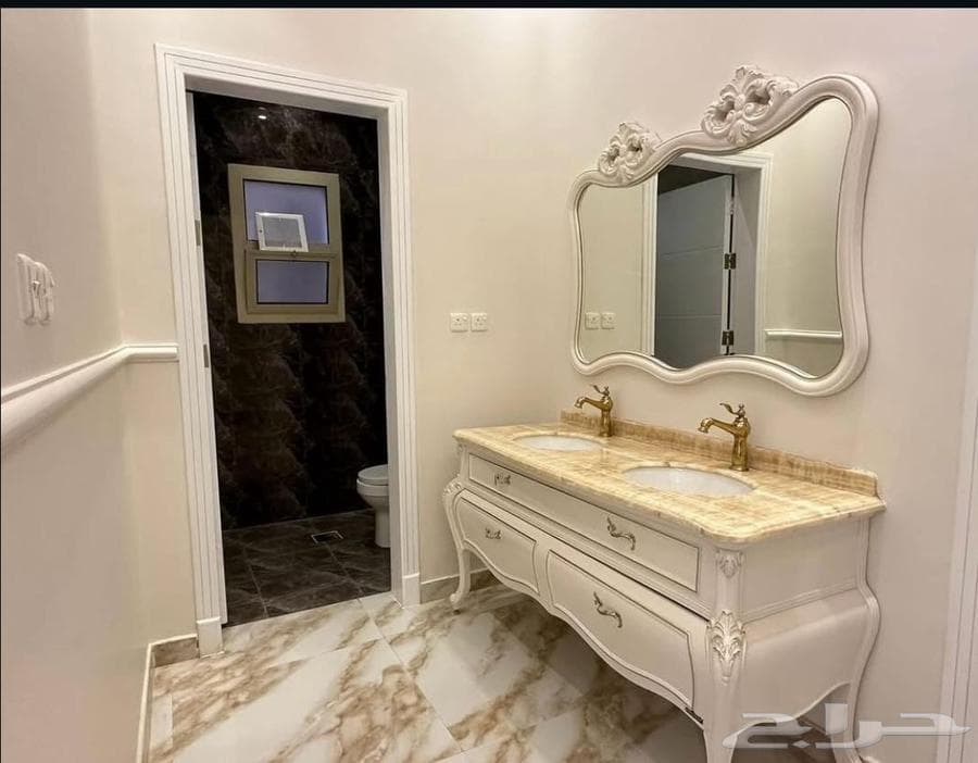 فيلا 7 غرف في العارض 7