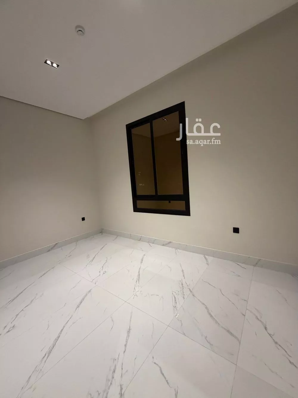 دور 5 غرف في العارض 4