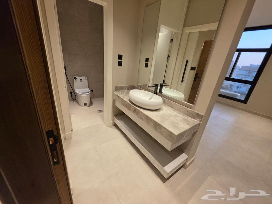 4 bedroom apartment in Al Salamah 9