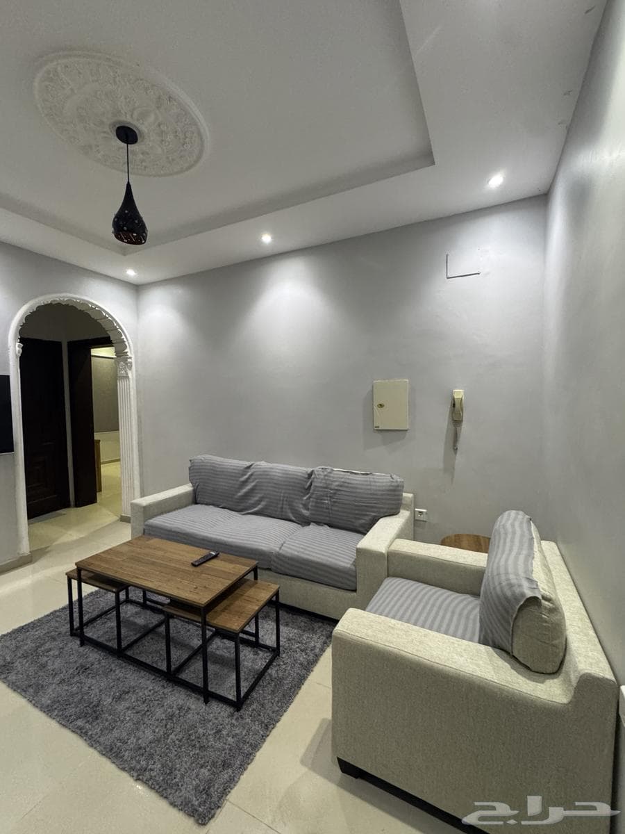 شقة 2 غرف في النعيم 10