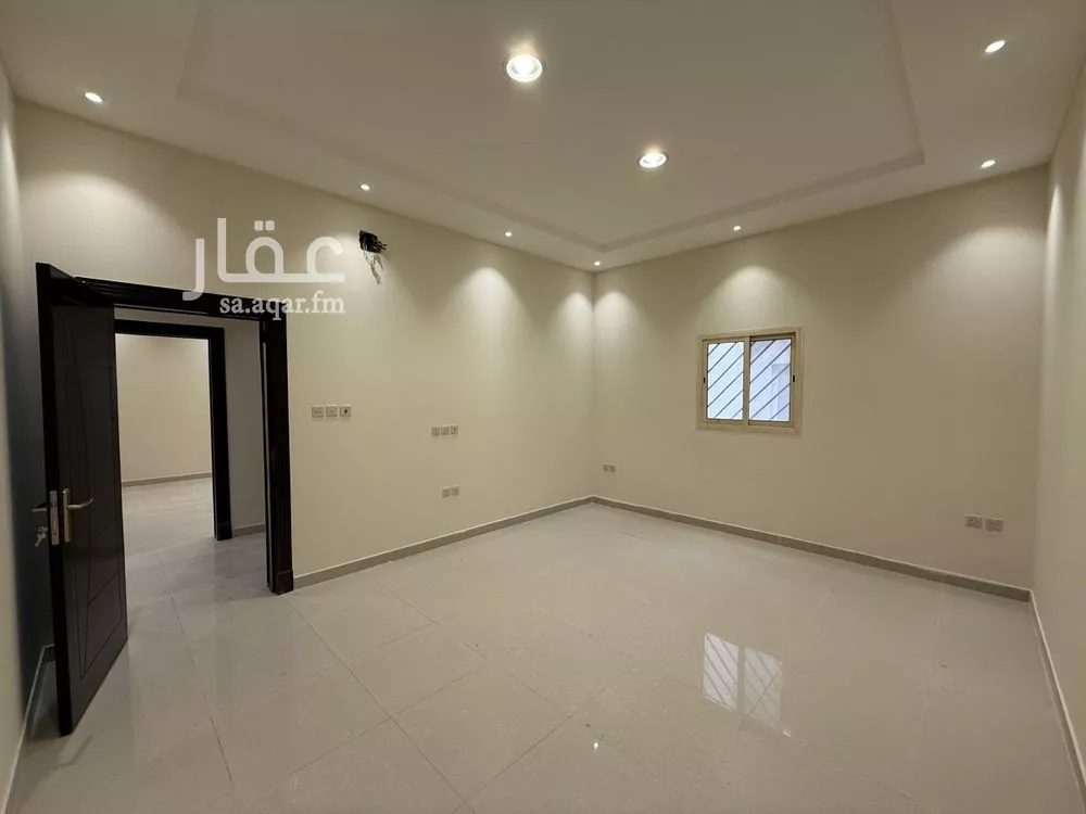 شقة 4 غرف في النرجس 12