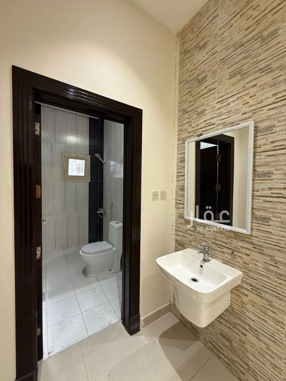 شقة 4 غرف في النرجس 15