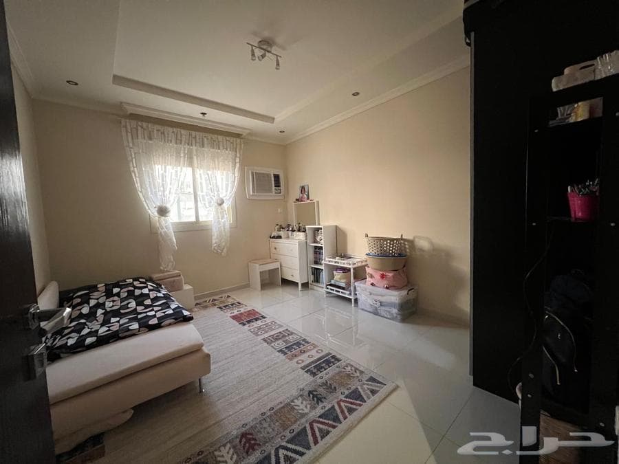 شقة 5 غرف في الزهراء 3