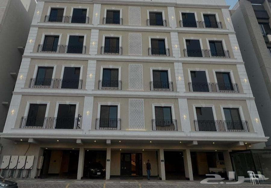 شقة 4 غرف في الريان 1