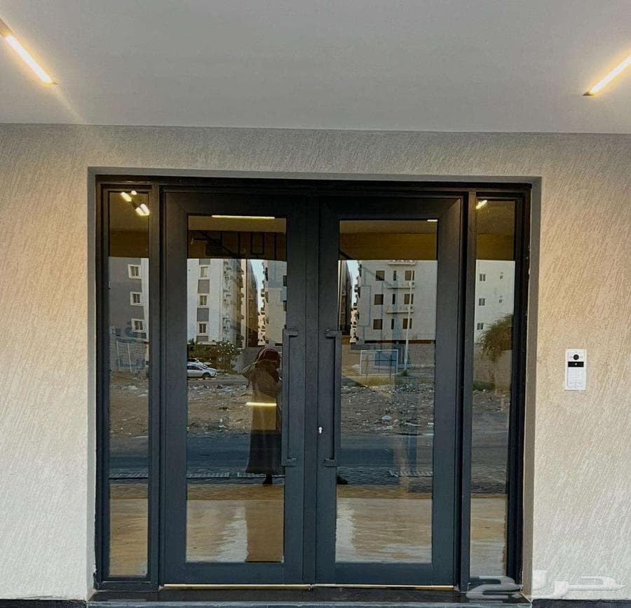 شقة 4 غرف في الريان 2