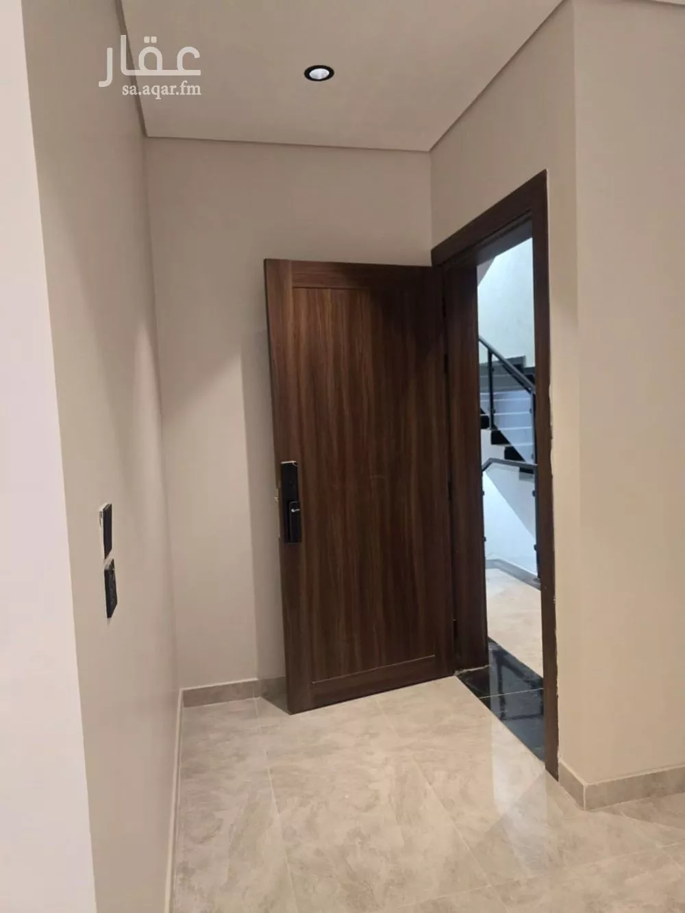 شقة 5 غرف في الشعلة 8