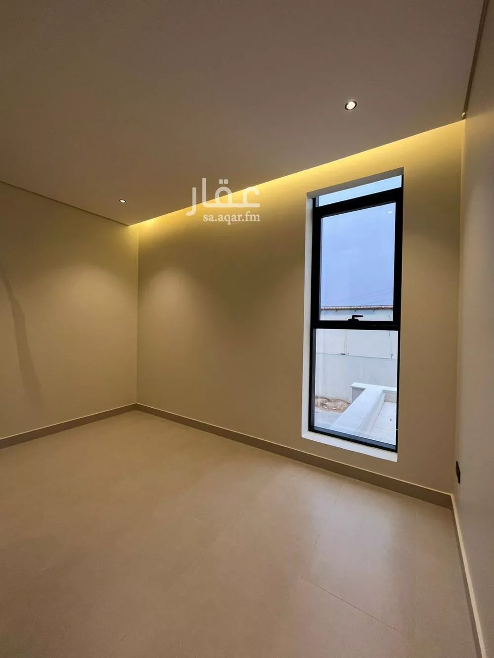 فيلا 6 غرف في المهدية 5