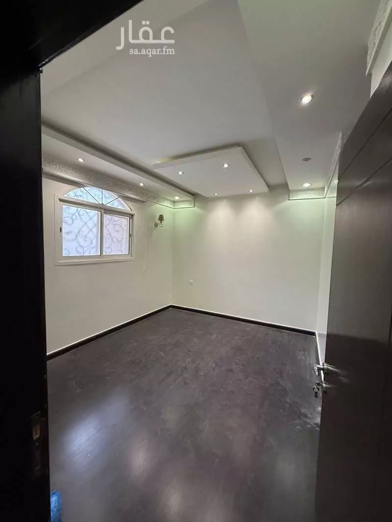 شقة 4 غرف في ظهرة لبن 1